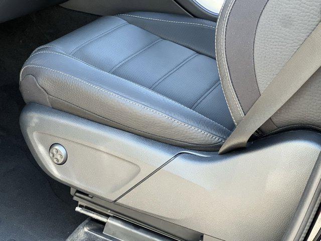 new 2026 Mercedes-Benz GLE 450 car, priced at $85,690