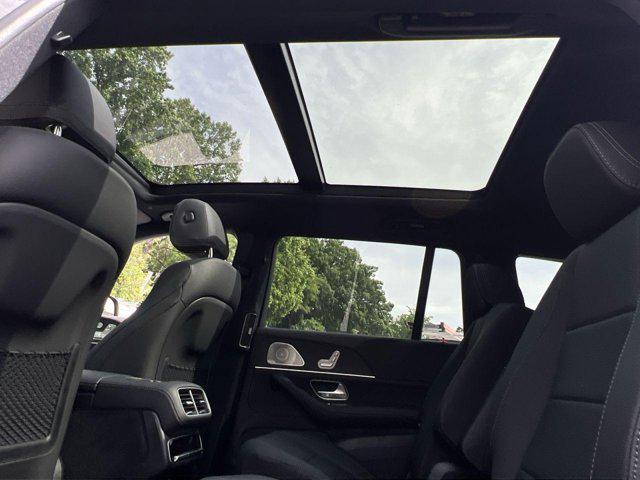 new 2025 Mercedes-Benz GLS 450 car, priced at $91,945