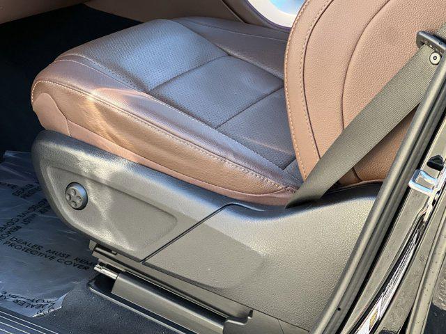 used 2024 Mercedes-Benz GLE 450 Plug-In Hybrid car, priced at $53,000