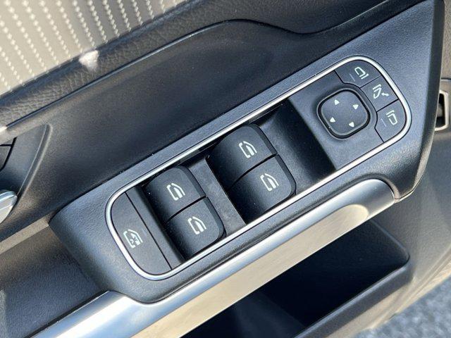 used 2022 Mercedes-Benz GLB 250 car, priced at $33,000