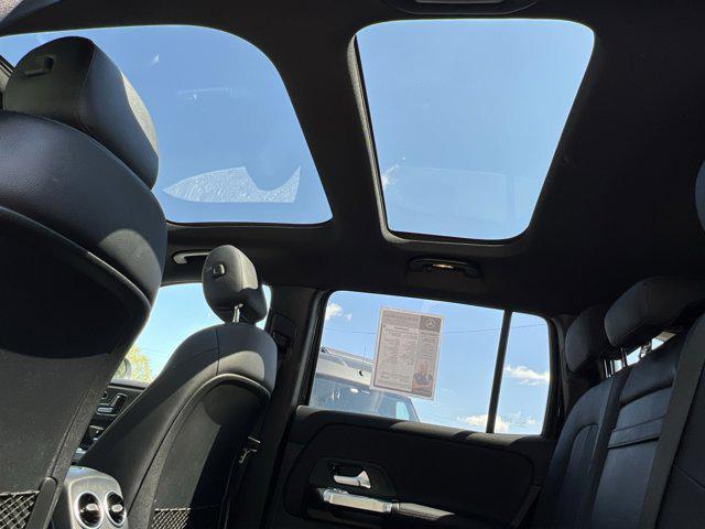 used 2022 Mercedes-Benz GLB 250 car, priced at $33,000