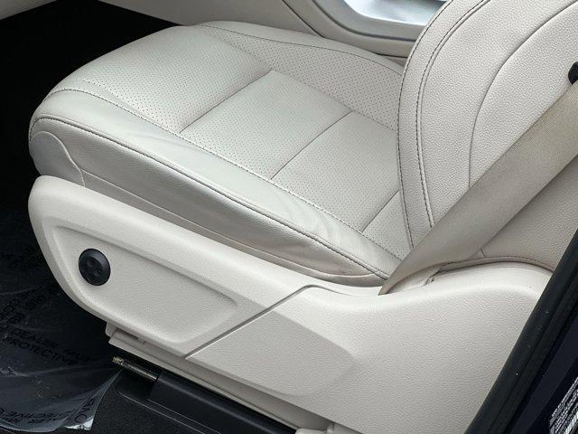 used 2022 Mercedes-Benz GLE 350 car, priced at $44,500