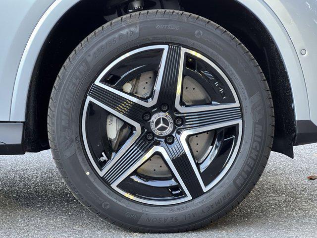 new 2026 Mercedes-Benz GLC 300 car, priced at $58,985