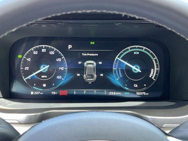 used 2024 Kia Sorento Hybrid car, priced at $35,000