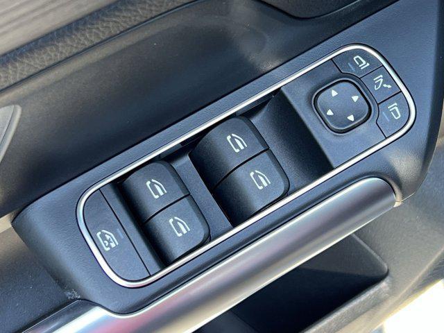 new 2026 Mercedes-Benz GLA 250 car, priced at $49,330