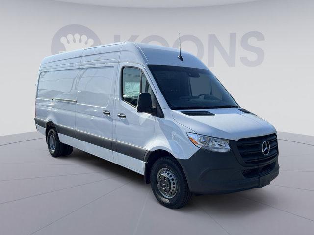 new 2024 Mercedes-Benz Sprinter 3500 car, priced at $70,282