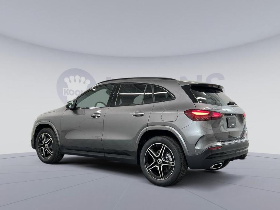 new 2025 Mercedes-Benz GLA 250 car, priced at $52,475