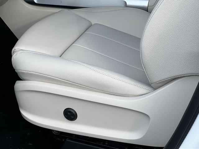 used 2025 Mercedes-Benz GLB 250 car, priced at $40,500