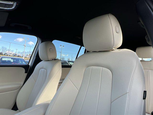 used 2025 Mercedes-Benz GLB 250 car, priced at $40,500