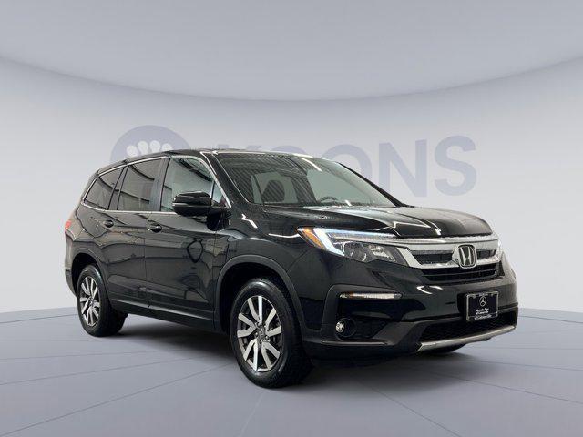 used 2022 Honda Pilot car, priced at $29,400