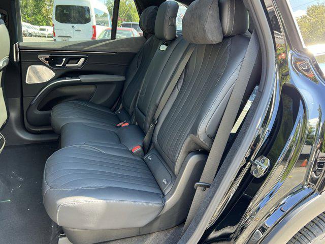 new 2026 Mercedes-Benz EQS 400 car, priced at $92,750