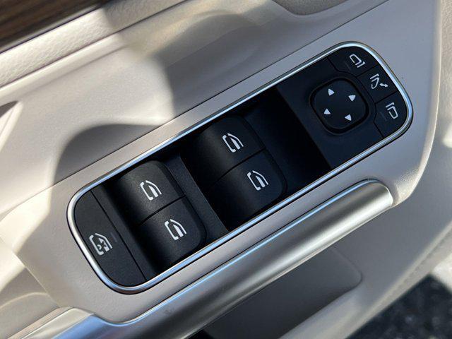 new 2026 Mercedes-Benz GLA 250 car, priced at $49,160