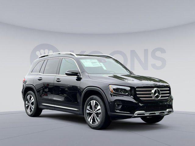 new 2025 Mercedes-Benz GLB 250 car, priced at $49,595