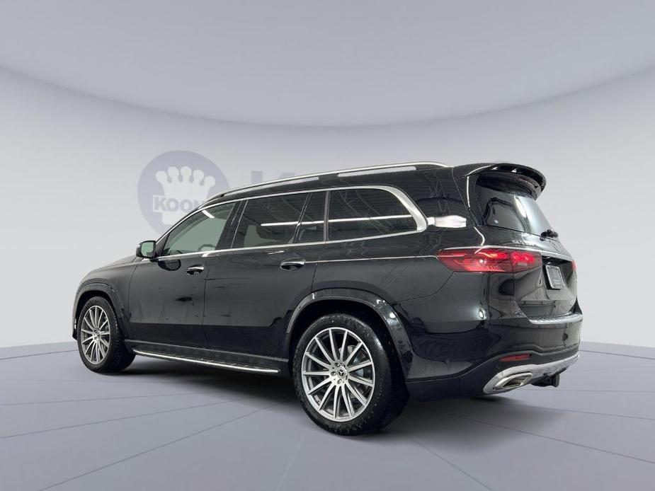 new 2024 Mercedes-Benz GLS 580 car