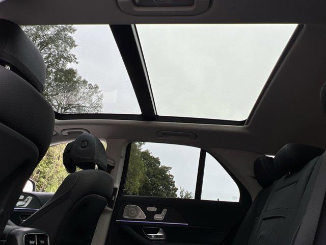 new 2026 Mercedes-Benz GLE 450 car, priced at $93,380