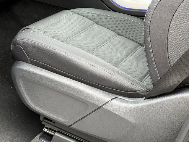 new 2026 Mercedes-Benz GLE 450 car, priced at $93,380