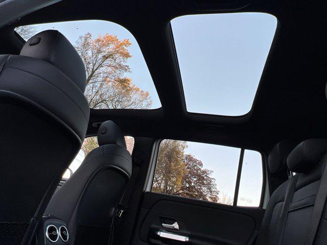 used 2021 Mercedes-Benz GLB 250 car, priced at $27,000