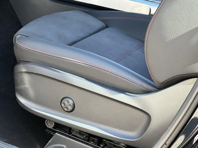 new 2025 Mercedes-Benz AMG GLB 35 car, priced at $61,285