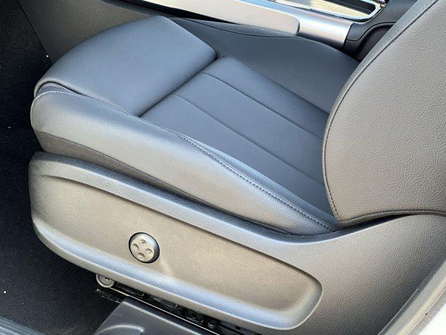 new 2026 Mercedes-Benz GLB 250 car, priced at $51,920