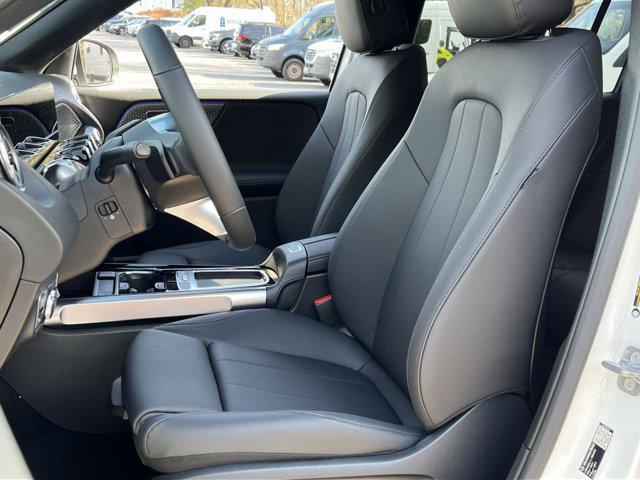 new 2026 Mercedes-Benz GLB 250 car, priced at $51,920