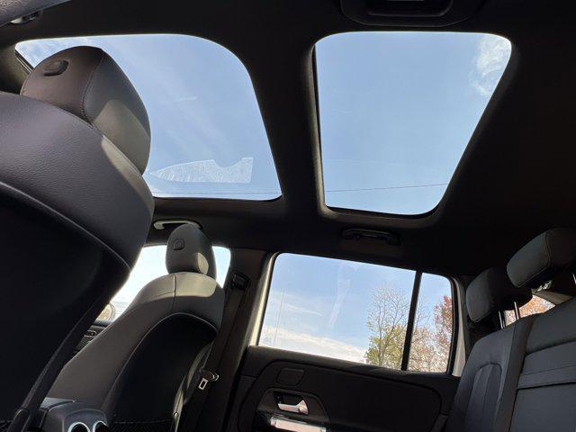 new 2026 Mercedes-Benz GLB 250 car, priced at $51,920