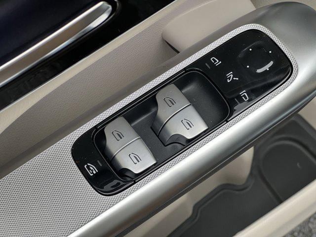 new 2026 Mercedes-Benz GLC 300 car, priced at $59,020