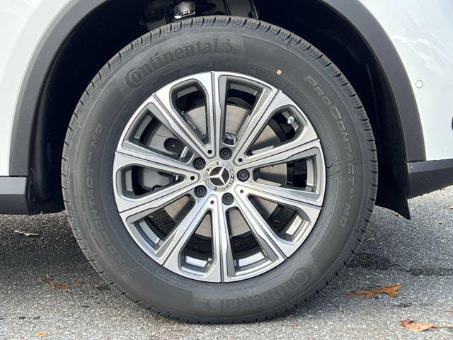 new 2026 Mercedes-Benz GLC 300 car, priced at $58,620