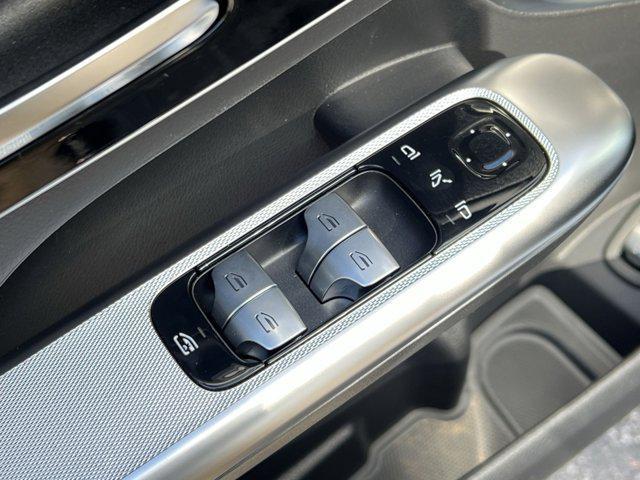 new 2026 Mercedes-Benz GLC 300 car, priced at $61,035