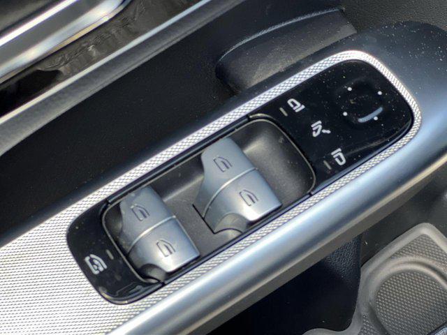 new 2025 Mercedes-Benz GLC 300 car, priced at $53,195