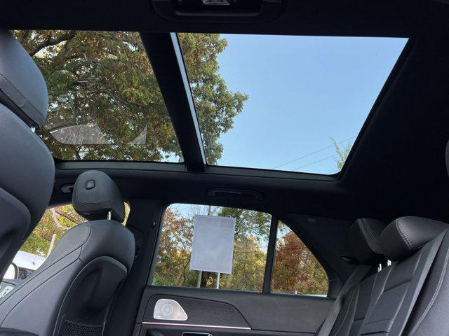 used 2022 Mercedes-Benz GLE 350 car, priced at $45,000