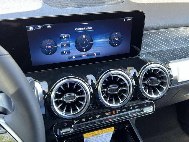 new 2025 Mercedes-Benz GLB 250 car, priced at $49,595