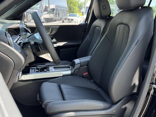 new 2025 Mercedes-Benz GLB 250 car, priced at $49,595
