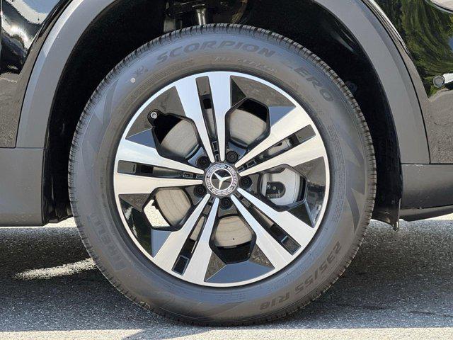 new 2025 Mercedes-Benz GLB 250 car, priced at $49,595