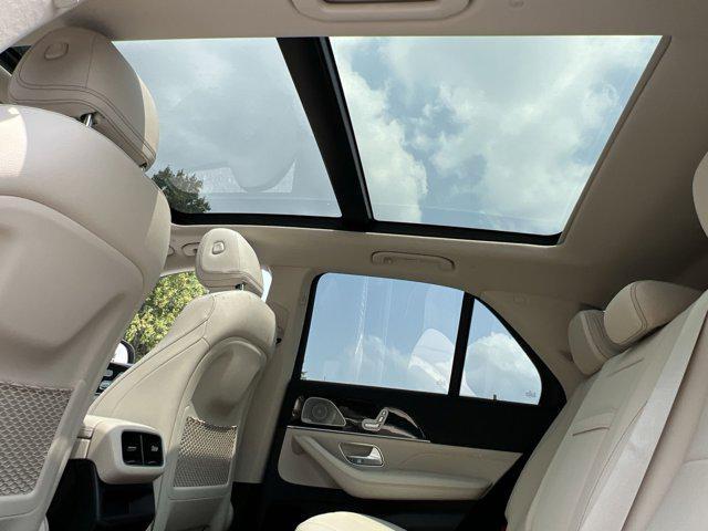 new 2025 Mercedes-Benz GLE 350 car, priced at $80,720