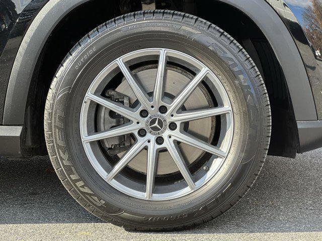 used 2024 Mercedes-Benz GLE 450 Plug-In Hybrid car, priced at $52,000