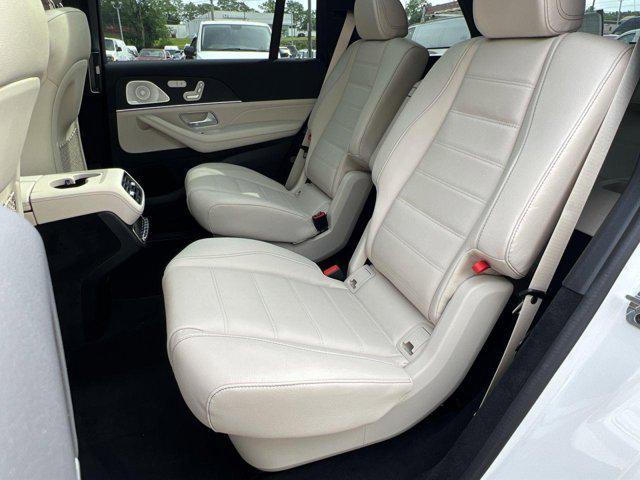 new 2025 Mercedes-Benz GLS 580 car, priced at $117,695