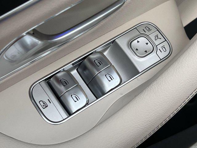 new 2025 Mercedes-Benz GLS 580 car, priced at $117,695