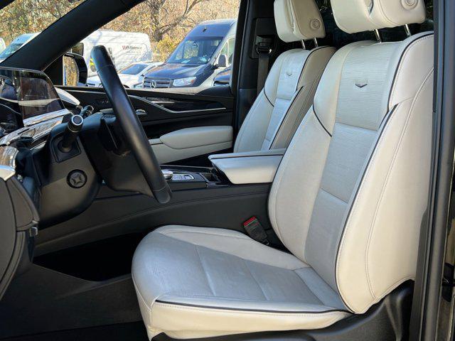 used 2022 Cadillac Escalade ESV car, priced at $69,000