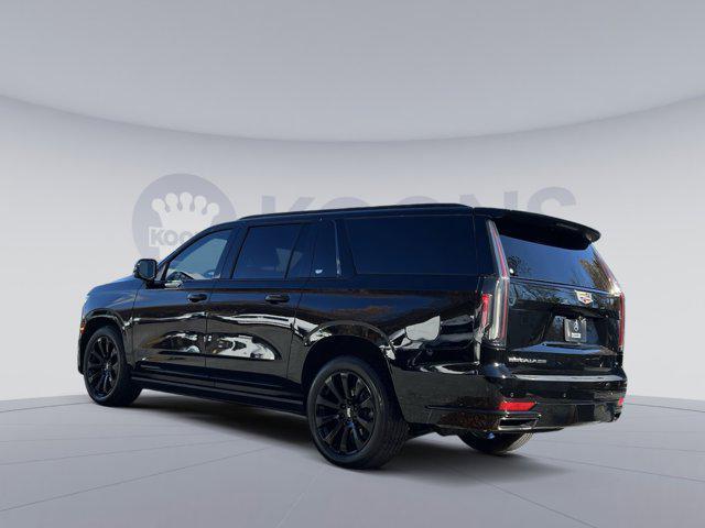 used 2022 Cadillac Escalade ESV car, priced at $69,000