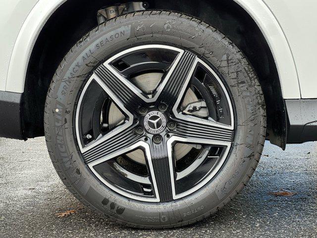 new 2026 Mercedes-Benz GLC 300 car, priced at $60,585