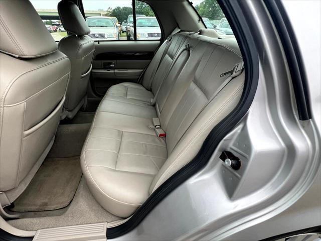 used 2007 Mercury Grand Marquis car, priced at $11,980