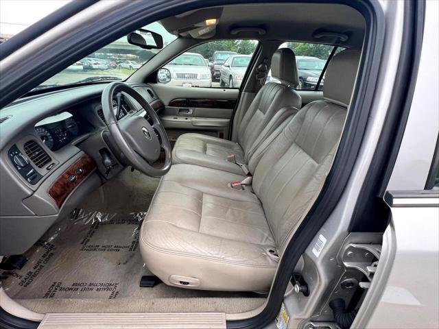 used 2007 Mercury Grand Marquis car, priced at $11,980