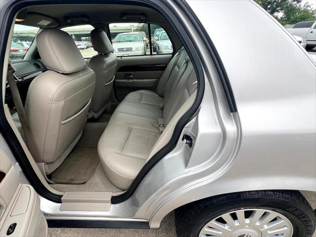 used 2007 Mercury Grand Marquis car, priced at $11,980