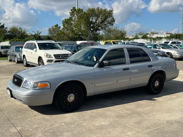 used 2007 Ford Crown Victoria car, priced at $8,500