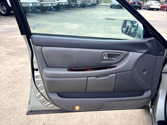 used 2000 Toyota Avalon car, priced at $7,980