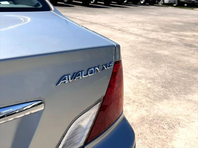 used 2000 Toyota Avalon car, priced at $7,980