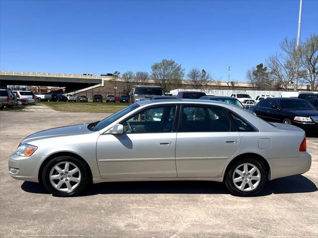 used 2000 Toyota Avalon car, priced at $7,980