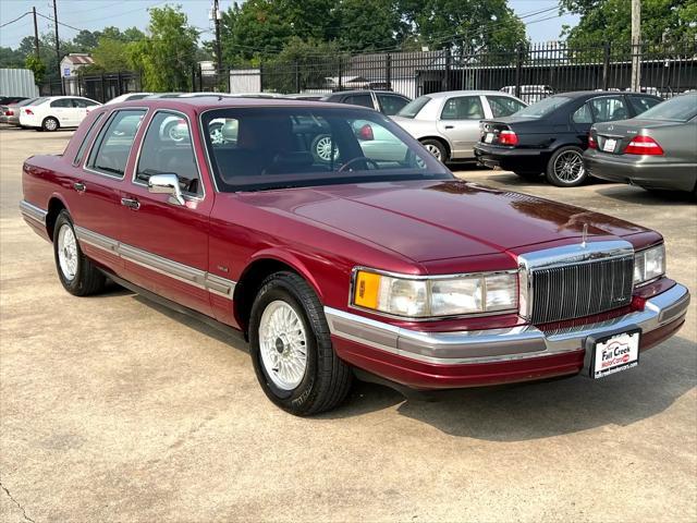 used 1990 Lincoln Town Car car, priced at $12,980