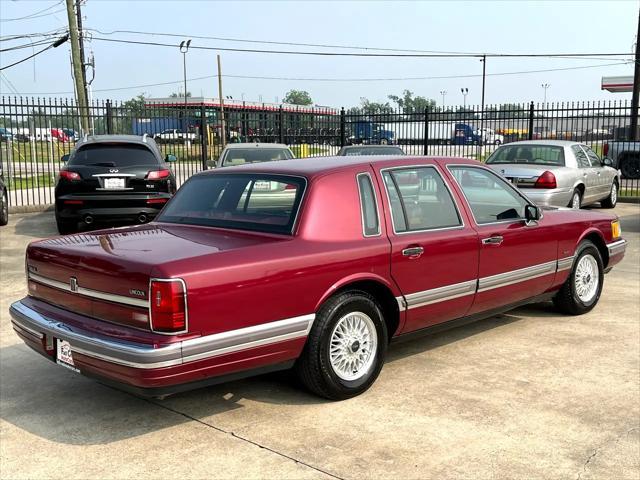 used 1990 Lincoln Town Car car, priced at $12,980