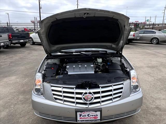 used 2006 Cadillac DTS car, priced at $12,980
